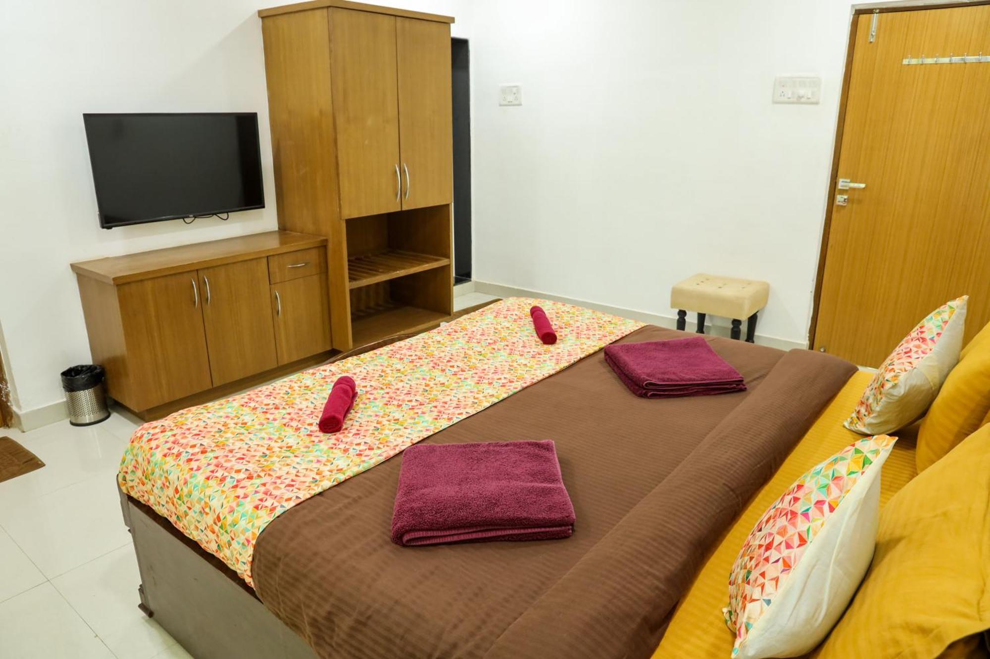 Bed and Breakfast Surya Kiran Miramar Панаджі Номер фото